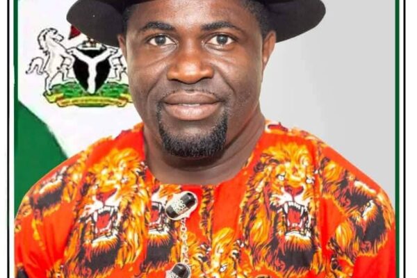 Eastern Obolo LG chairman interfaces with indigenes resident in Lagos