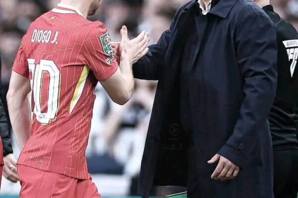 Diogo Jota: Arne Slot drops touching tribute for departed Liverpool player