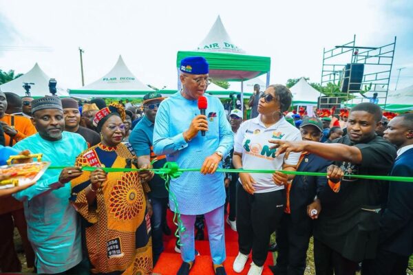 Media ties: Eno commissions NUJ auditorium, donates cars to EXCO members