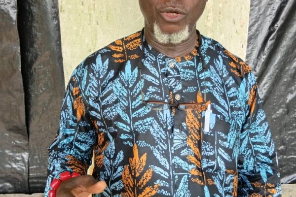 Mbo community leader commends EMOIMEE, charges others to sit up